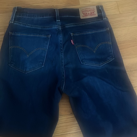 Levi high rise crop - Picture 2 of 5